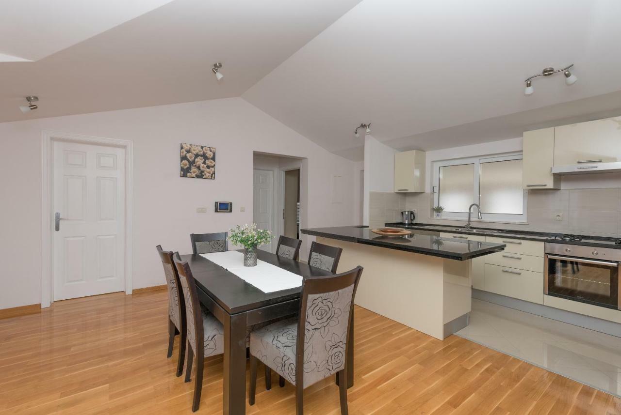 Apartments Naja Μακάρσκα Εξωτερικό φωτογραφία